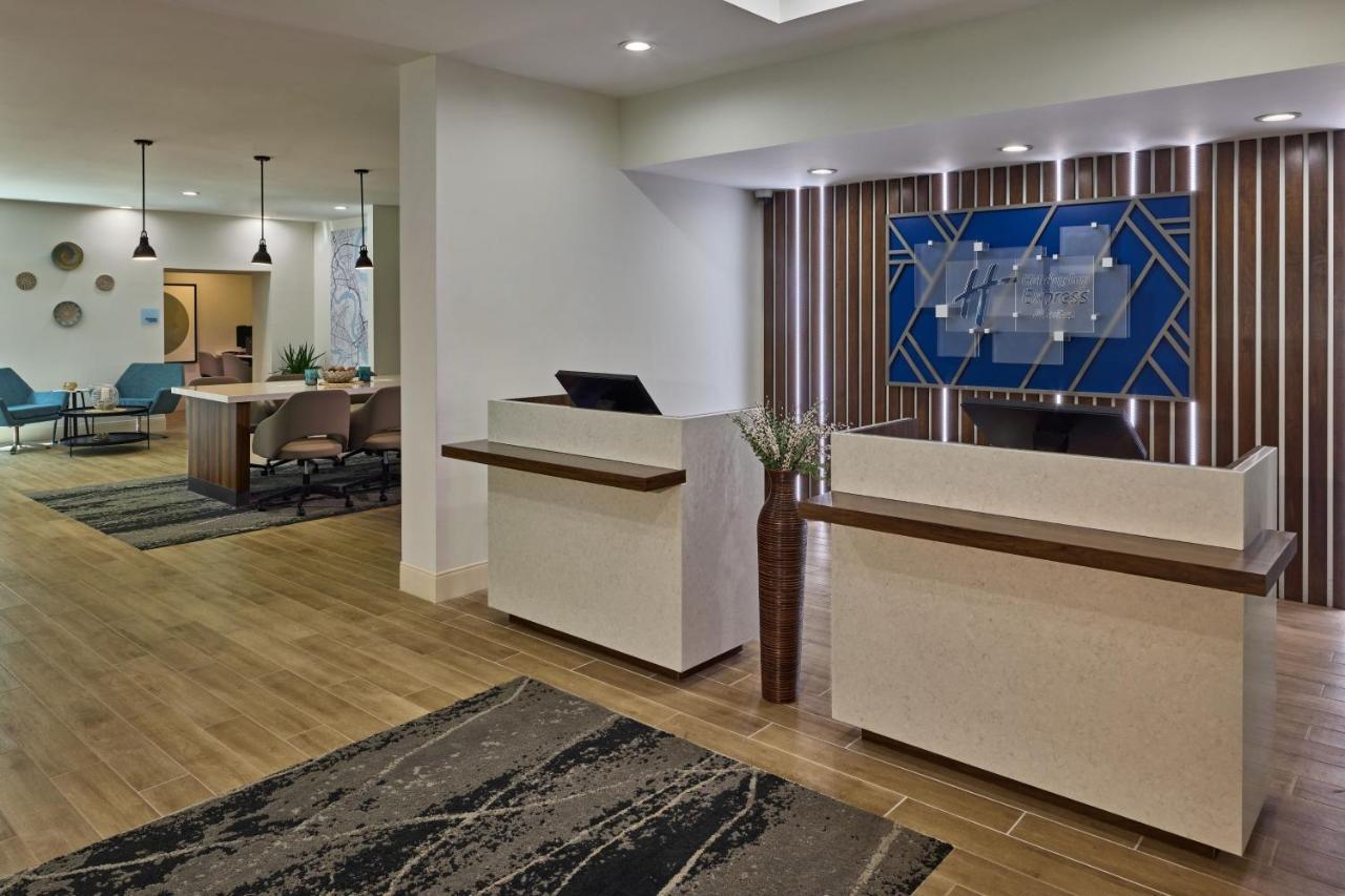 Holiday Inn Express & Suites Charleston Dwtn -Westedge By Ihg Экстерьер фото