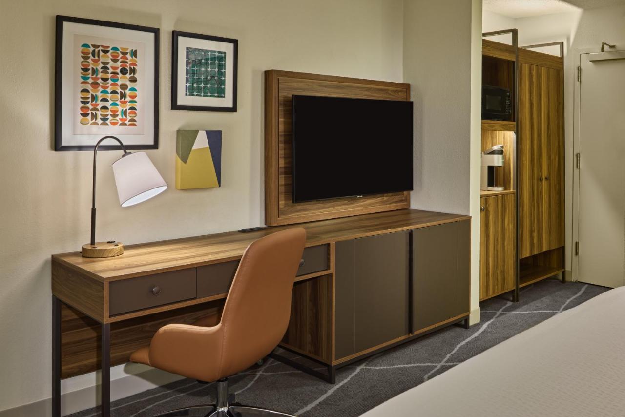 Holiday Inn Express & Suites Charleston Dwtn -Westedge By Ihg Экстерьер фото