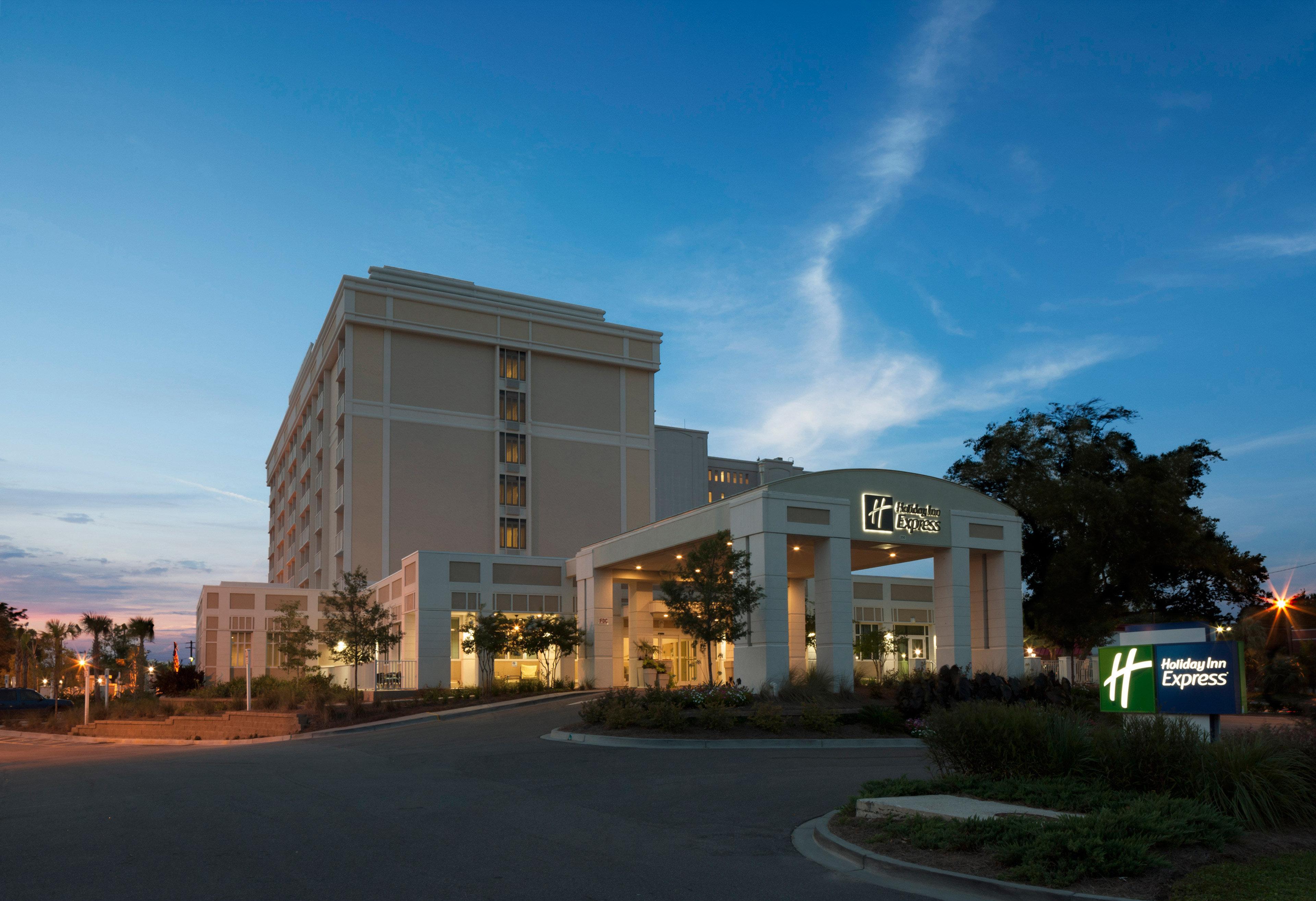 Holiday Inn Express & Suites Charleston Dwtn -Westedge By Ihg Экстерьер фото