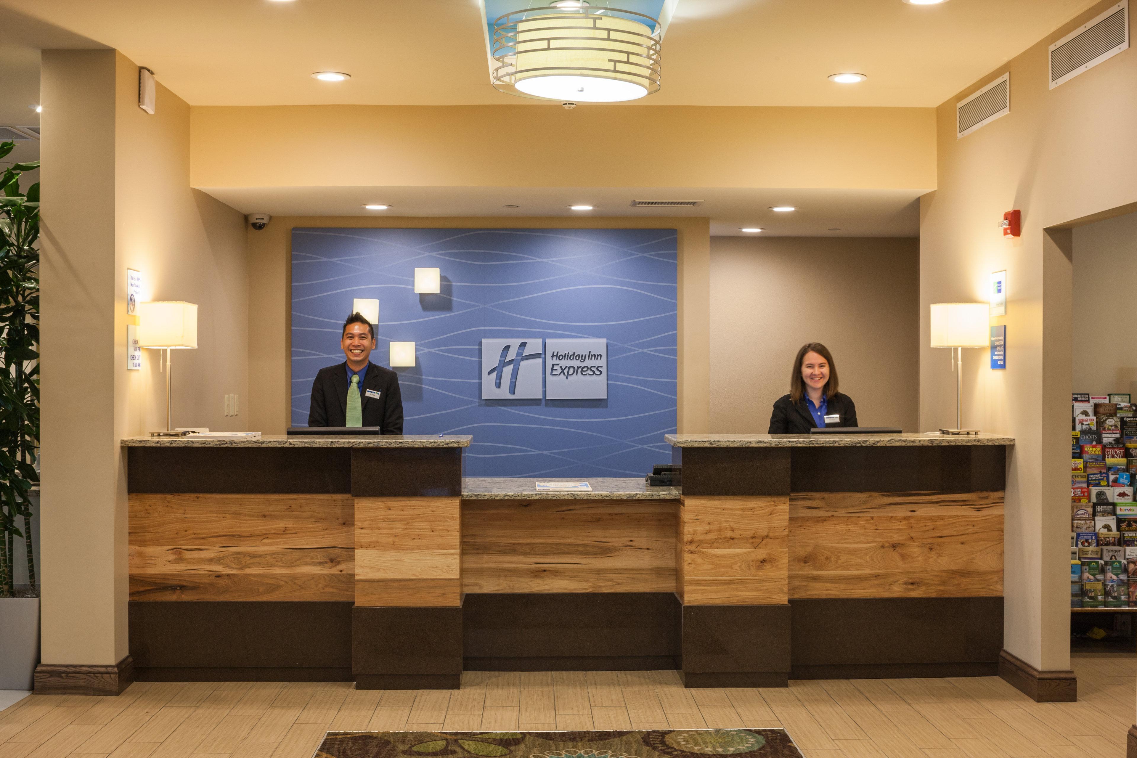 Holiday Inn Express & Suites Charleston Dwtn -Westedge By Ihg Экстерьер фото