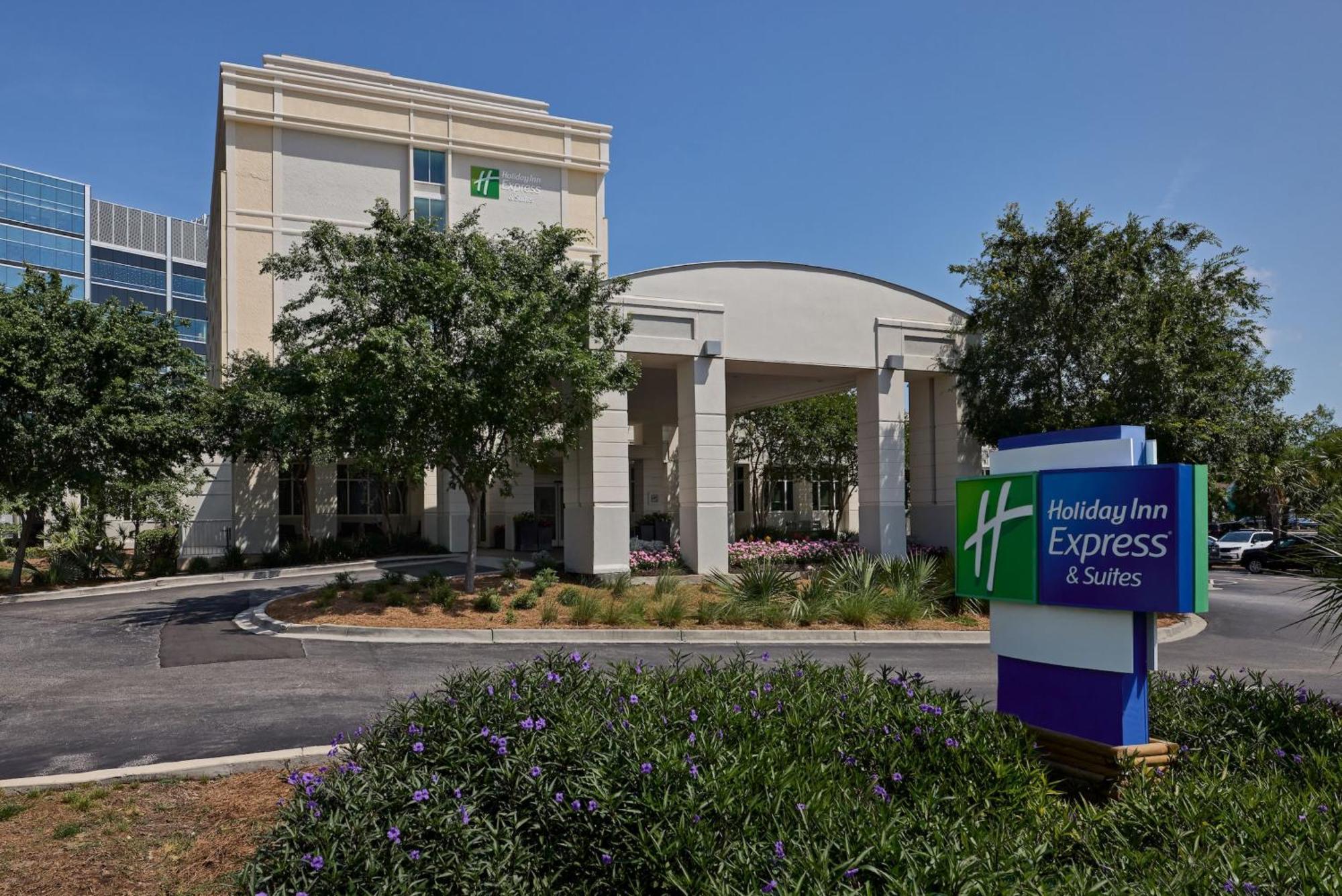 Holiday Inn Express & Suites Charleston Dwtn -Westedge By Ihg Экстерьер фото