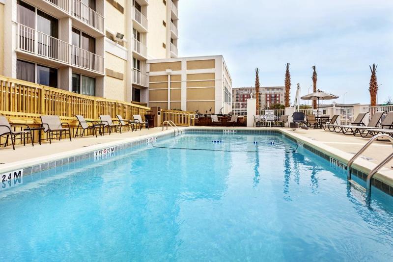 Holiday Inn Express & Suites Charleston Dwtn -Westedge By Ihg Экстерьер фото