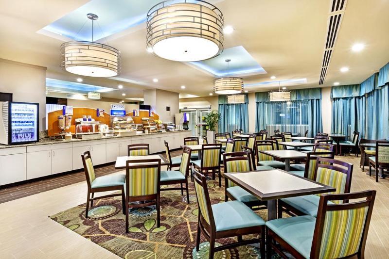 Holiday Inn Express & Suites Charleston Dwtn -Westedge By Ihg Экстерьер фото